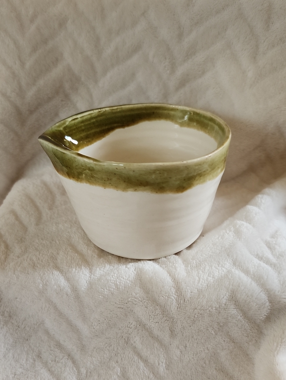 Handmade White Ceramic Pouring Bowl with Olive Green Rim
